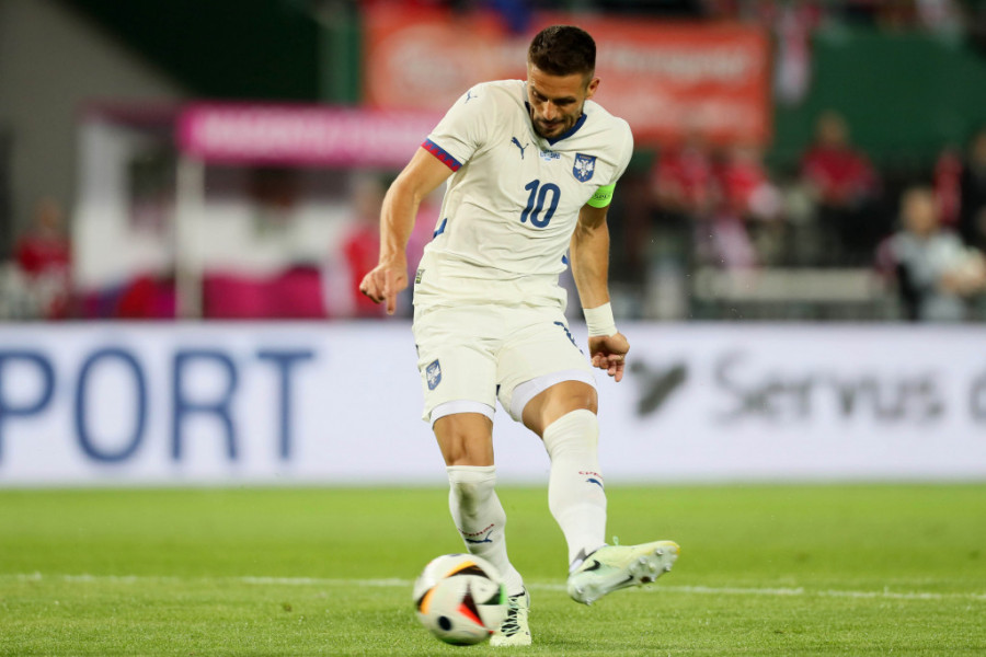 PIKSI JE MORAO DA GA OTERAT Legendarni Dejo udario jako na Dušana Tadića, razmontirao je kapitena Srbije