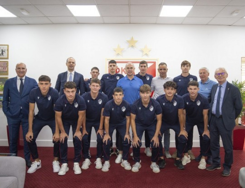 ŠAMPIONSKI DOČEK Zvezda ugostila reprezentativce