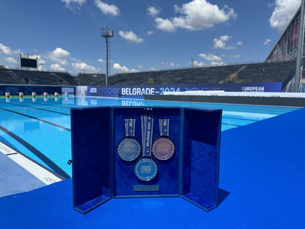 OVAKO IZGLEDAJU MEDALJE ZA EVROPSKO PRVENSTVO U VODENIM SPORTOVIMA (FOTO)