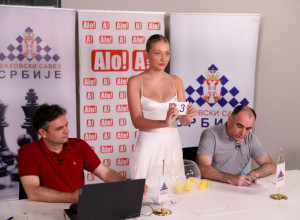 SVE JE SPREMNO ZA SPEKTAKL NA SEVERU SRBIJE Izvučeni turnirski brojevi pred 18. Pojedinačno prvenstvo u šahu, konkurencija u Senti nikad jača