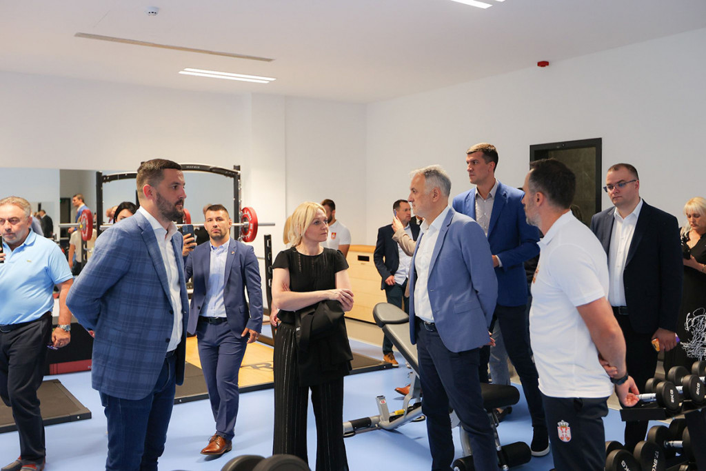 Ministar Gajić i ministarka Čabrić obišli radove na izgradnji Nacionalnog stadiona i multifunkcionalnu dvoranu na Košutnjaku