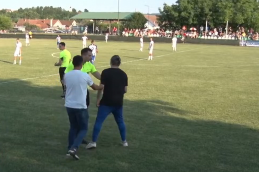 NEVEROVATAN SKANDAL U SRPSKOM FUDBALU Bivši kapiten Zvezde nasrnuo na sudiju, HAOS na terenu i tribinama (VIDEO)