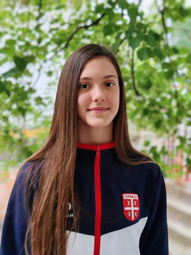 OVA DEVOJČICA JE PRVAK BALKANA Mala Nina ostvarila svoj san, vodila Srbiju do zlatne medalje (FOTO)