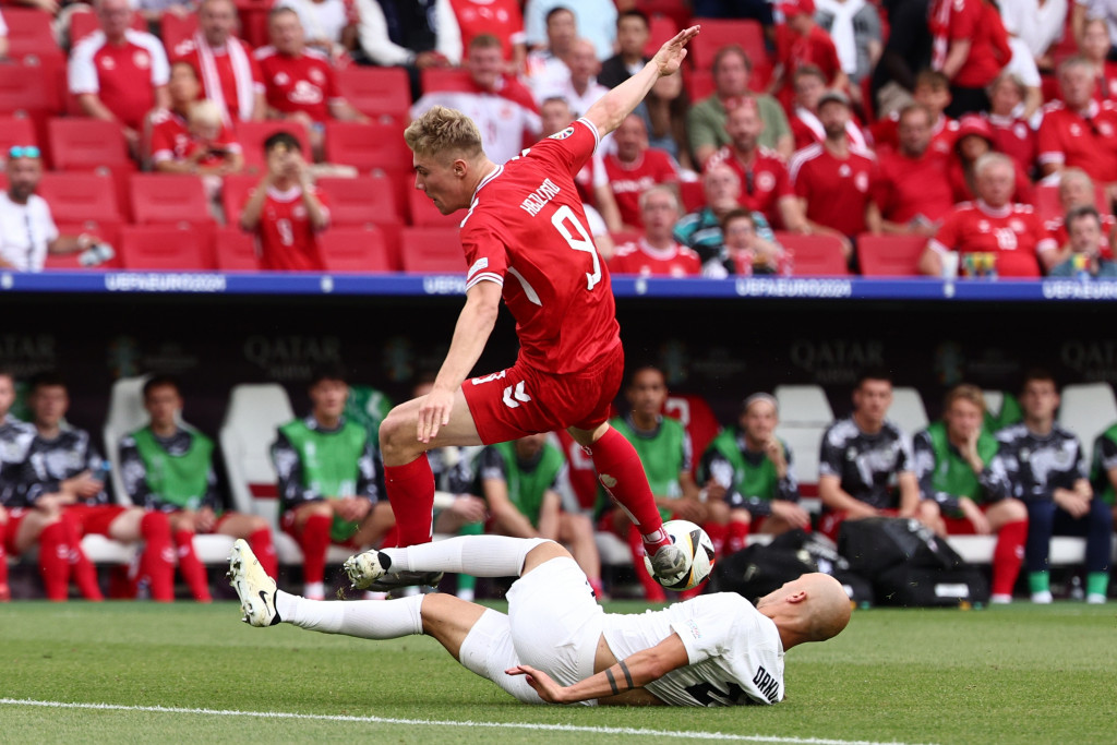 HITNO Danska kažnjena pred meč sa "orlovima"