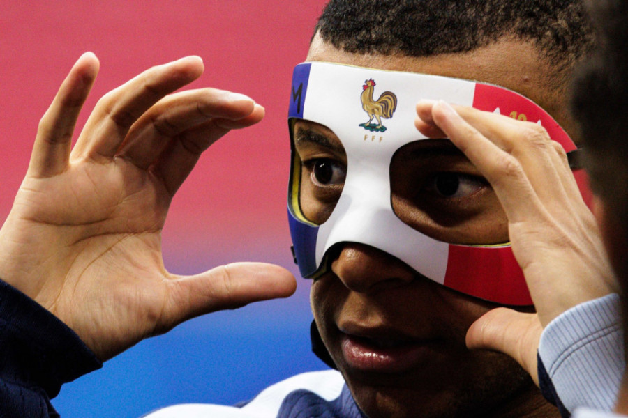 OVO JE VREME PAKLNIH VOZAČA Mbape se potrkao sa Azarom na stazi, uživa i bez Francuske