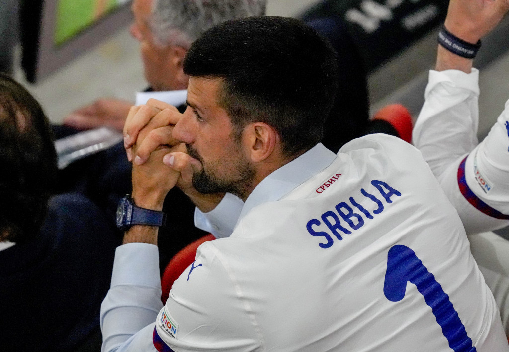 KADA NAJBOLJI GLEDA NAJGORE Piksi, što nisi probao sa Novakom?