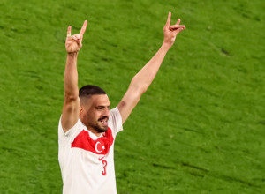 OD HEROJA DO TRAGIČARA UEFA žestoko kaznila Turčina