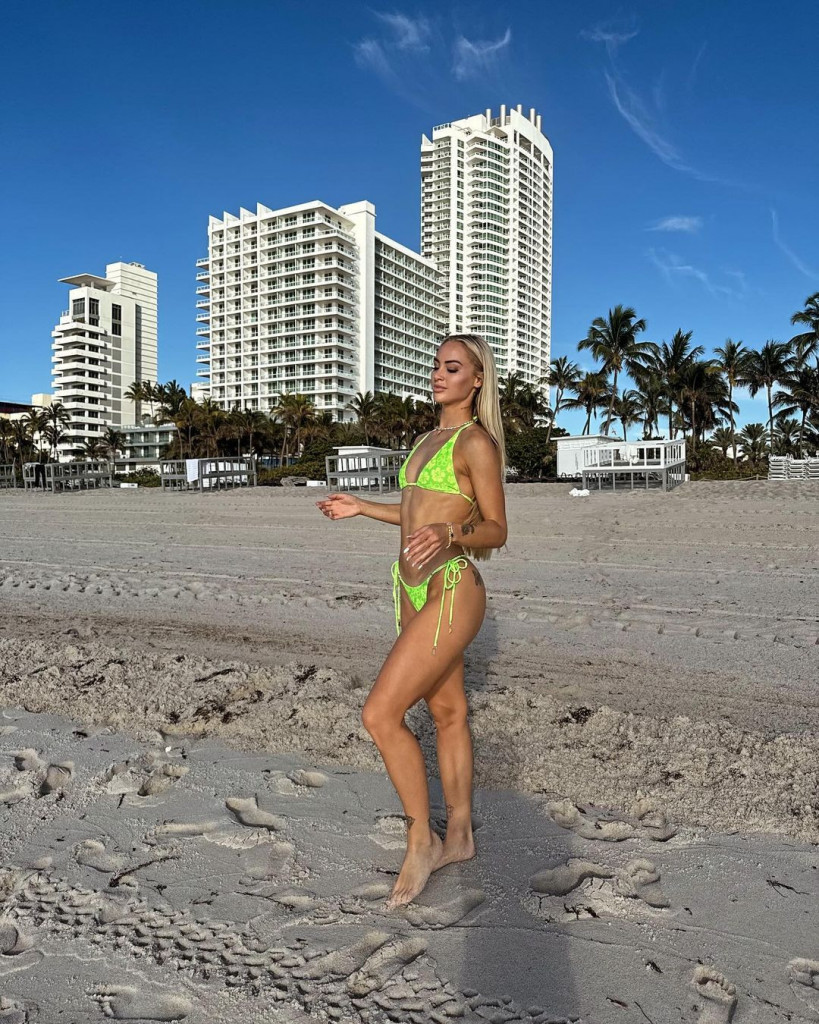 VRELA ALIŠA STIGLA KOD SRBINA Vlahović će morati da se pripazi perverzne fudbalerke, bila je u vezi sa koleginicom, a sada je zbog Brazilca promenila klub (FOTO)