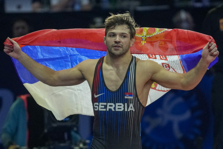 ZAMENIO AMERIKU ZA SRBIJU, A SADA IDE PO OLIMPIJSKO ZLATO Ko je Stevan "III" Mićić, rvač koji je ušao u istoriju naše države i kakve veze ima sa Miloradom Čavićem?