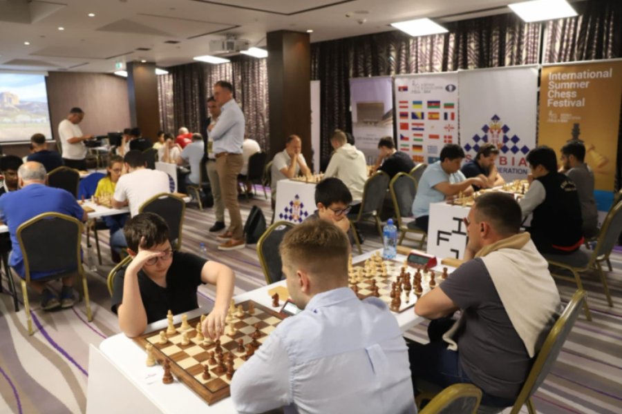 PET OD PET Ubedljiv trijumf Sarane u brzopoteznom šahu na "Srbija open-u 2024"