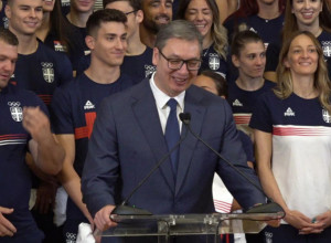 HVALA NA SVEMU ŠTO STE URADILI ZA SRBIJU Predsednik Vučić čestitao košarkašima osvajanje bronzane medalje