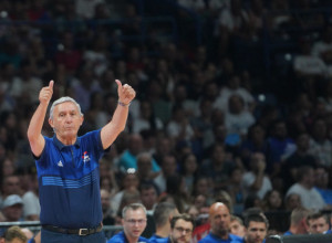ODLAZI VELIKAN KOŠARKAŠKE IGRE Čuveni trener se oglasio povodom odlaska Pešića