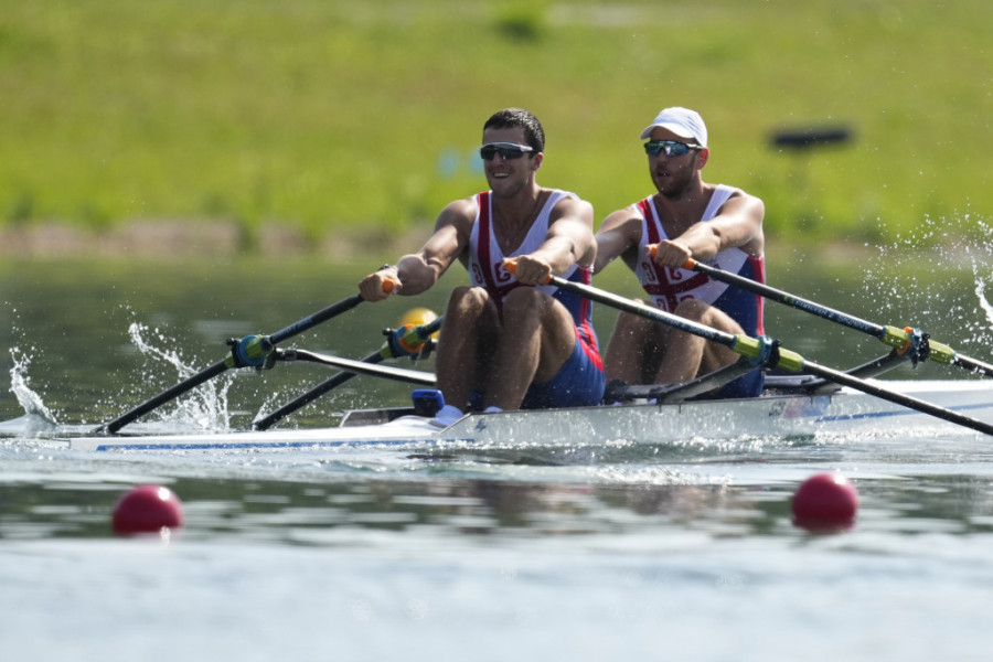 VESLAČI BEZ ŠANSE ZA MEDALJU Mačković i Pimenov stali na korak do finala