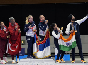 OBAVEZNO POGLEDAJTE Ovako izgleda zlatna medalja koju su osvojili Arunović i Mikec (FOTO)