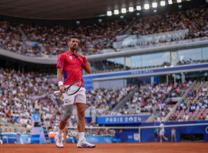 OVO ULIVA NADU Novak se pojavio na terenu, jedan detalj je svima zapao za oko (VIDEO)