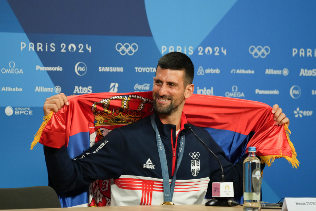 VLADA SRBIJE SE OGLASILA Vredne nagrade za Đokovića i Troickog