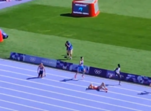 HAOS NA TRCI NAŠEG BIBIĆA Šta se ovde desilo? Atletičari padali kao klade (VIDEO)