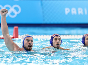 SVI U BAZEN Evo šta su srpski vaterpolisti uradili čim su osvojili zlatnu medalju