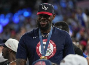 NA TERENU NEMA "TATA" Lebron "ribao" svog sina pred početak nove sezone