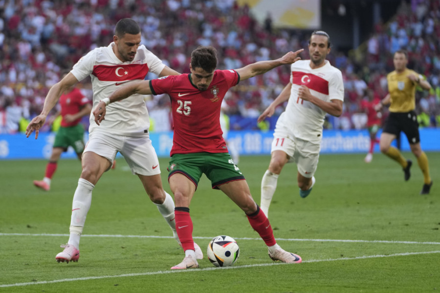 ČELSI NASTAVLJA DA BACA PARE Stigao Portugalac, ceh se popeo na preko 225 miliona evra