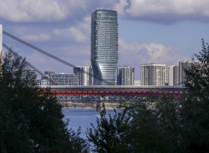 KULA BEOGRAD SVETLI U ČAST ZLATNIH VATERPOLISTA "Delfini" najbolji na svetu (VIDEO)