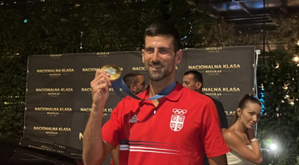 SVE JE SPREMNO ZA ŽURKU Novak stigao u poznat prestonički restoran, olimpijci će ovde nastaviti feštu posle dočeka (FOTO)