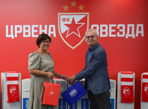 CRVENO-BELI UVEK TU DA POMOGNU Zvezda donirala klima uređaje bolnici u Kruševcu