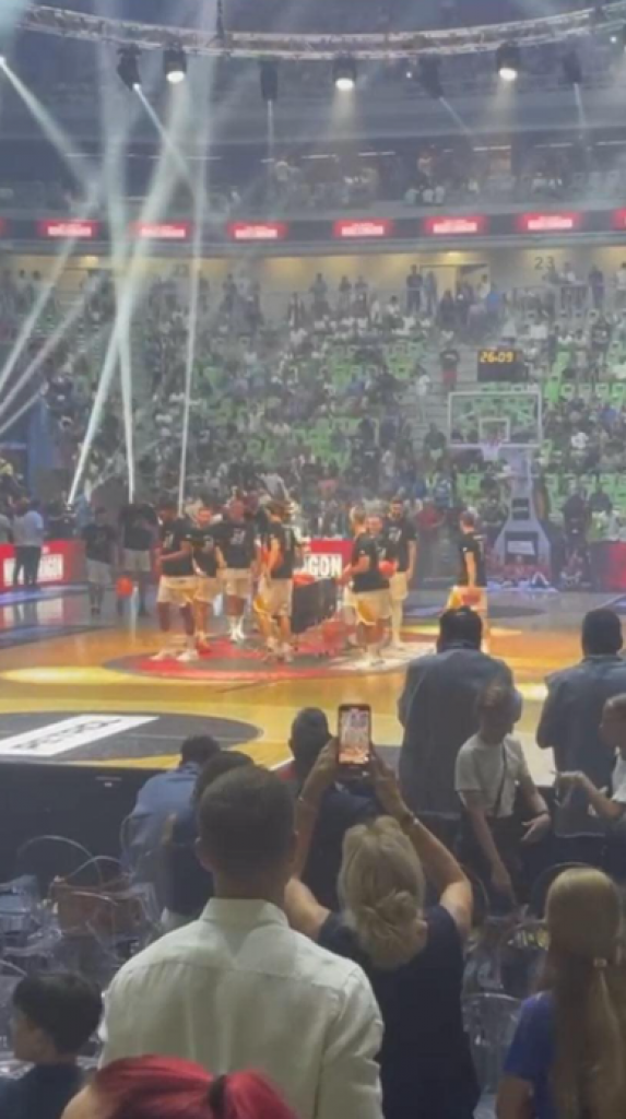 SNIMAK OD MILION DOLARA Jokić i Dončić zajedno na parketu, o ovome će se pričati (VIDEO)