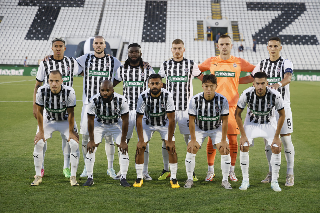 PARTIZAN OSTAJE BEZ 5.000.000 EVRA?! Veliki problem među crno-belima kada im je najmanje potrebno