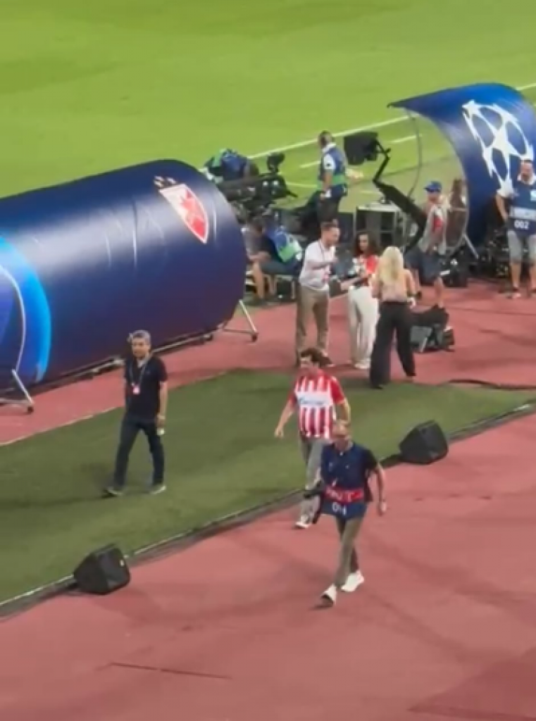 IZNENAĐENJE NA "MARAKANI" Bajaga se pojavio na stadionu, specijalni broj 40 i ovacije “delija” (VIDEO)