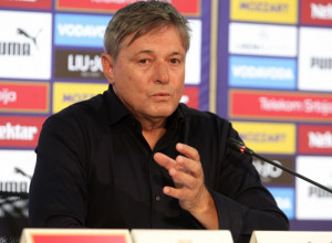 PIKSI PRETIO OSTAVKOM Haos na sednici FSS-a, Stojković hteo da ode, a ovo je razlog