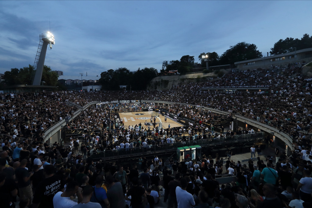 PARTIZAN ORGANIZUJE TURNIR NA KALEMEGDANU Crno-beli objavili cene ulaznica za novi spektakl na otvorenom