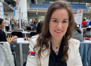 SRBIJA I DALJE NA VRHU Nastavljen pobednički niz srpskih šahovskih reprezentacija na Olimpijadi