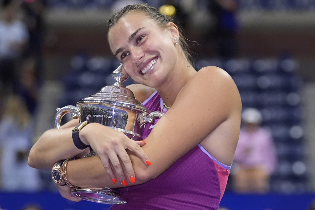 SABALENKA PUCA NA VISOKO Osvojila dva grend slema, domogla se prvog mesta, a sledeće godine želi još više