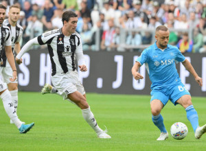 VLAHOVIĆ REŠETA I NE NAMERAVA DA STANE Srpski napadač postigao peti gol u osam dana! (VIDEO)