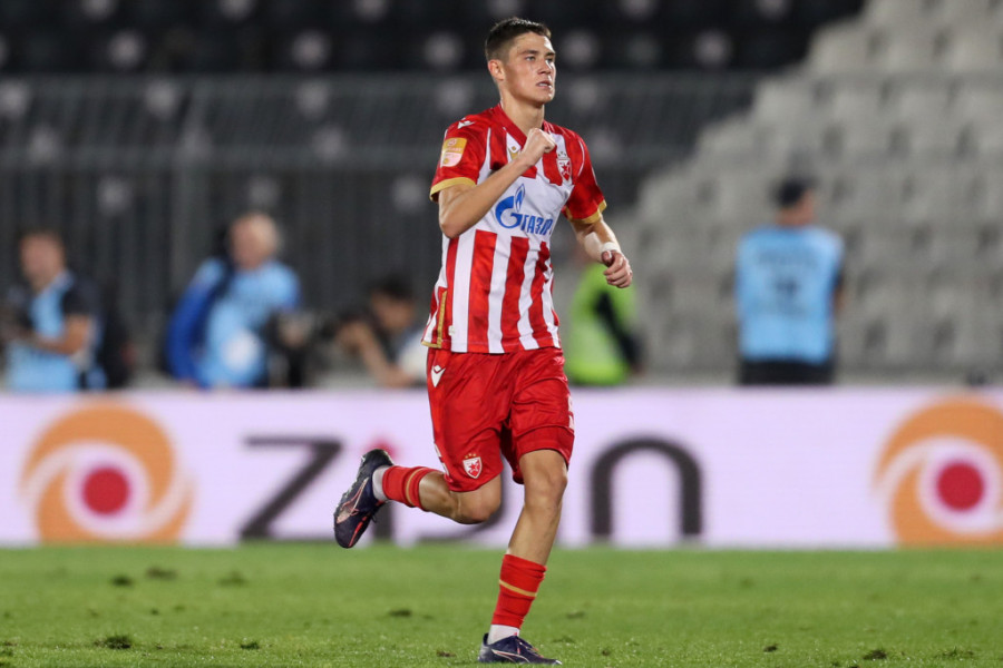 PUMPATE MEHUR OD SAPUNICE Poznati trener zagrmeo zbog Zvezdinog Mesija