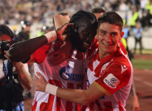 ZVEZDIN MESI NA METI "MILIONERA" Evropski velikan poslao skauta na derbi zbog Maksimovića