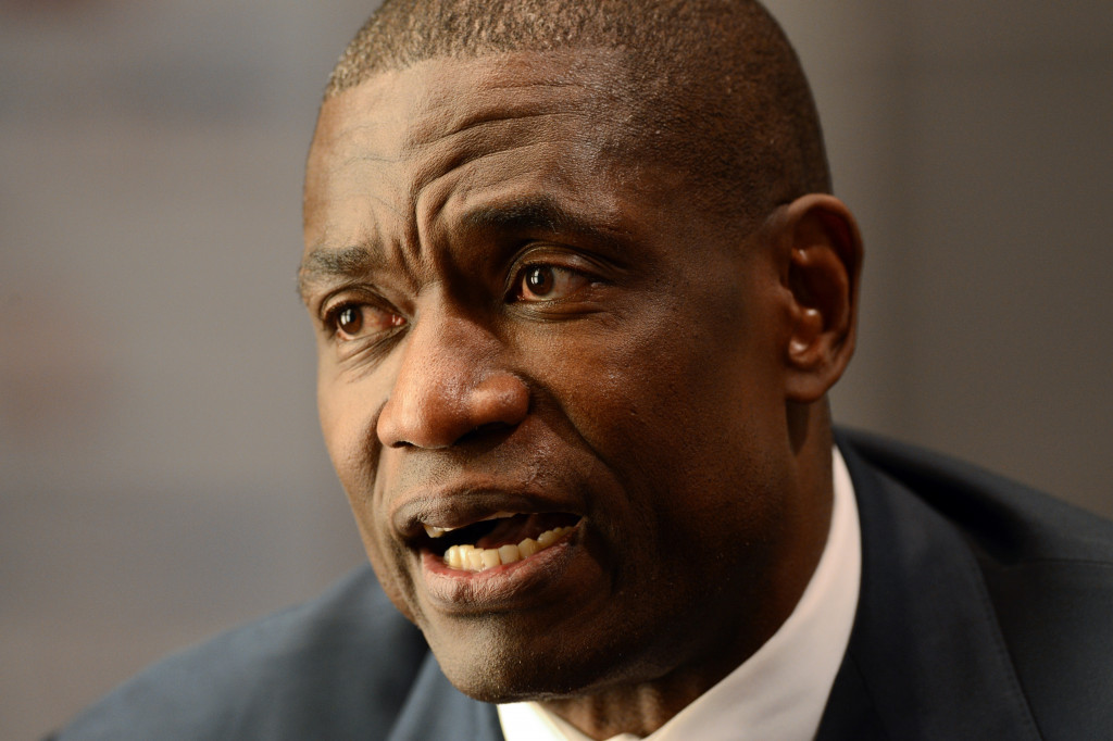 NBA LIGA ZAVIJENA U CRNO Preminuo legendarni Dikembe Mutombo!