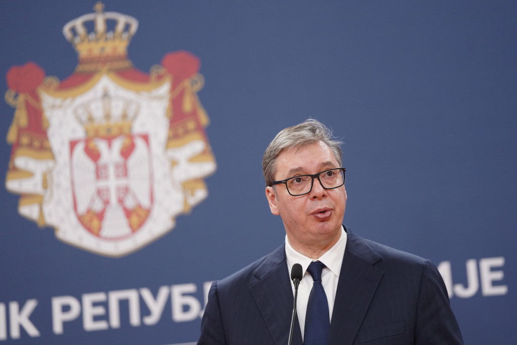 PREDSEDNIK VUČIĆ PORUČIO "Ne postoji nijedan KK u Evropi sa većom podrškom države od Zvezde i Partizana"