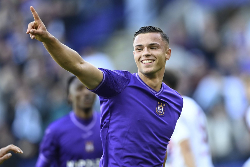 DVA LICA SIMIĆA Piksijev adut od tragičara do strelca, velikan izgubio derbi