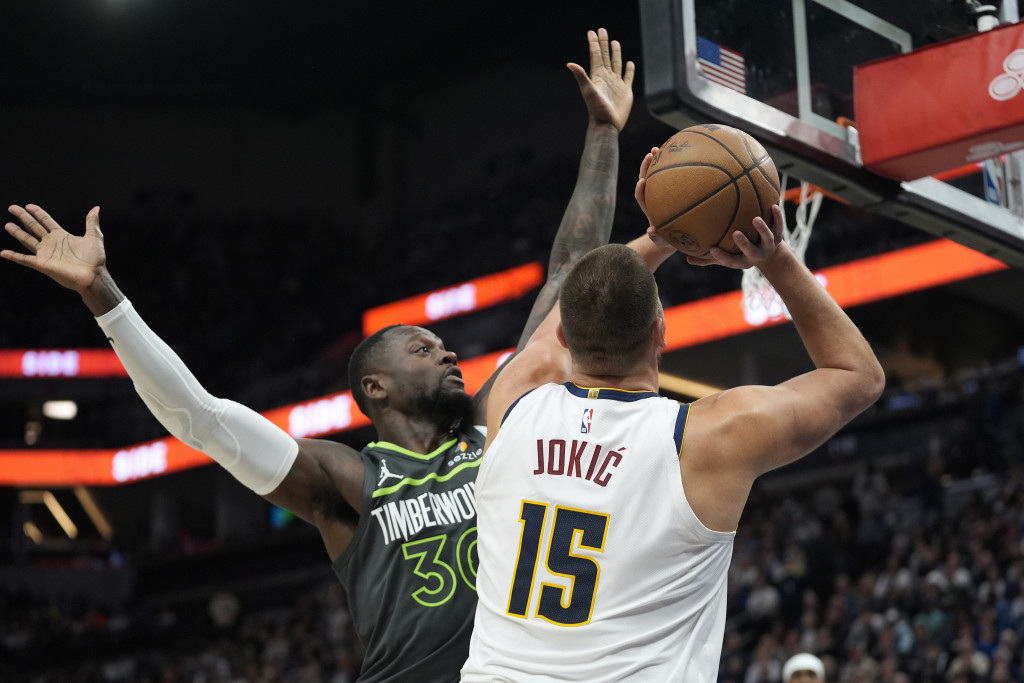 "VUKOVI" PONOVO IZUJEDALI DENVER Jokić umalo do tripl-dabla, Edvards nezaustavljiv (VIDEO)