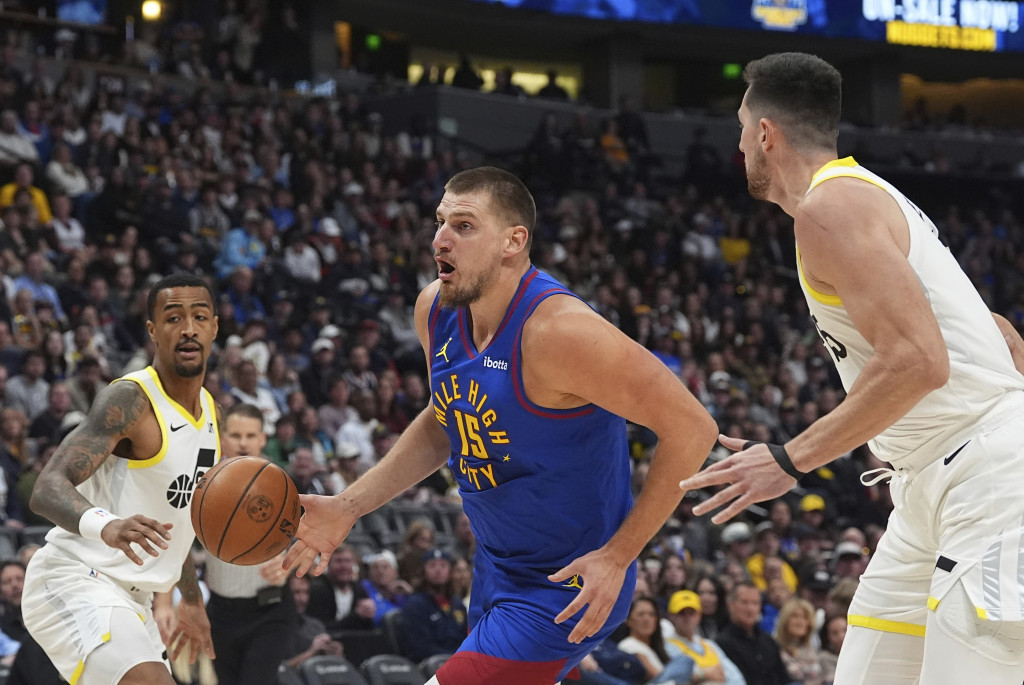 POTEZ KOJI OSTAVLJA BEZ DAHA Nova Jokićeva magija o kojoj bruji NBA liga (VIDEO)
