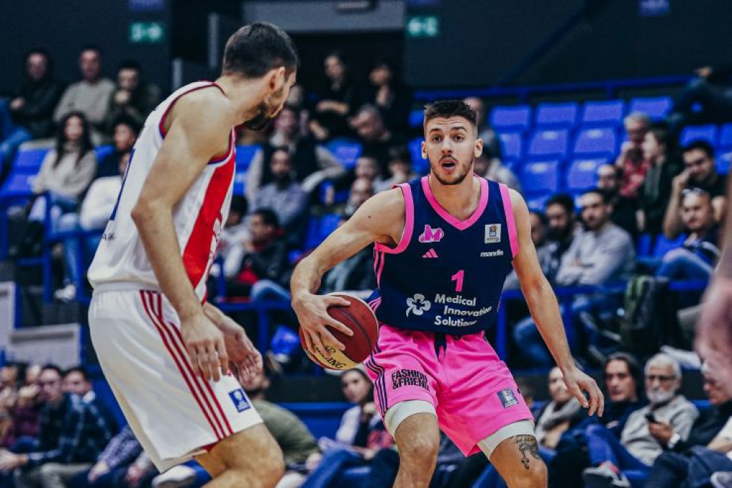 ZVEZDA NEKAKO PREŽIVELA Crveno-beli teškom mukom slomili upornu Megu i ostvarili petu uzastopnu pobedu
