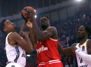 PALI POSLE DRAME Asvel poražen od Olimpijakosa pred meč sa Zvezdom