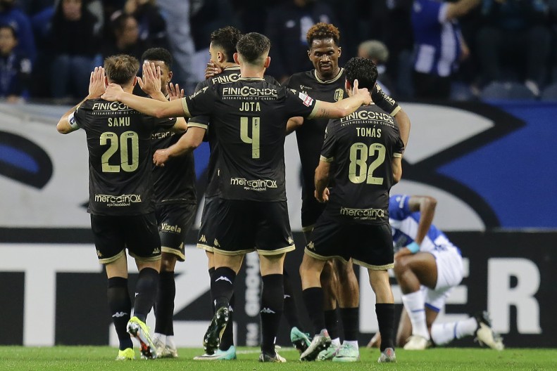 SKANDAL U PORTUGALU Kamenovan autobus sa srpskim igračima, ima povređenih!