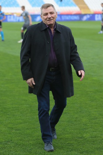 PLAKAO ZBOG TITA, DAO NAJKONTROVERZNIJI GOL U ISTORIJI DERBIJA Ko je Miloš Šestić, legenda Zvezde kojem je presađeno srce