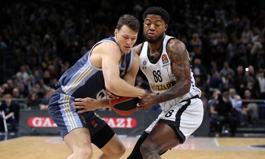 KARLIK DŽONS PORUČUJE - AUFIDERZEN BERLIN Partizan srušio Albu posle nestvarne drame i upisao peti vezani trijumf u Evroligi