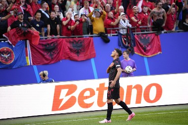 NEZADOVOLJNI SU ŽREBOM Albanci po svaku cenu želeli da izbegnu Srbiju, evo šta je rekao prvi čovek njihovog Saveza