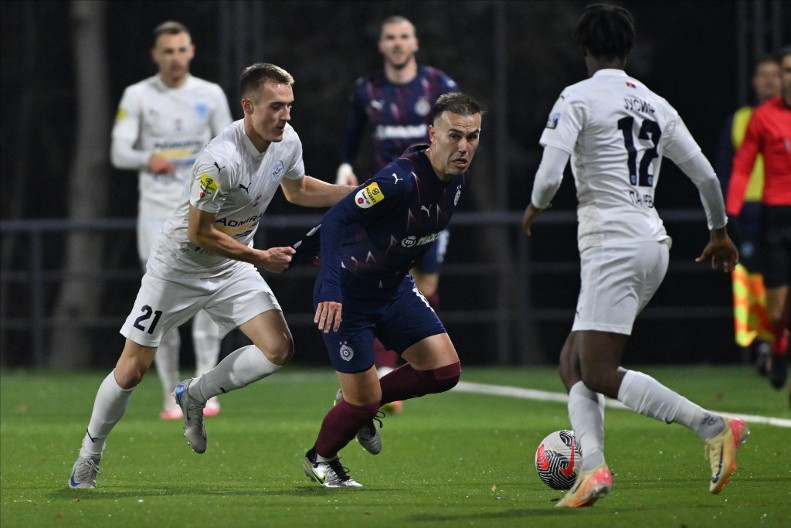 RAPSODIJA U PANČEVU Železničar deklasirao Jedinstvo