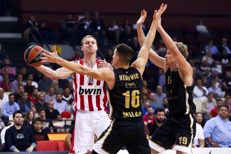 MNOGO TEORIJA I INFORMACIJA Misterija smrti poznatog košarkaša, niko ne zna kako je sebi presudio